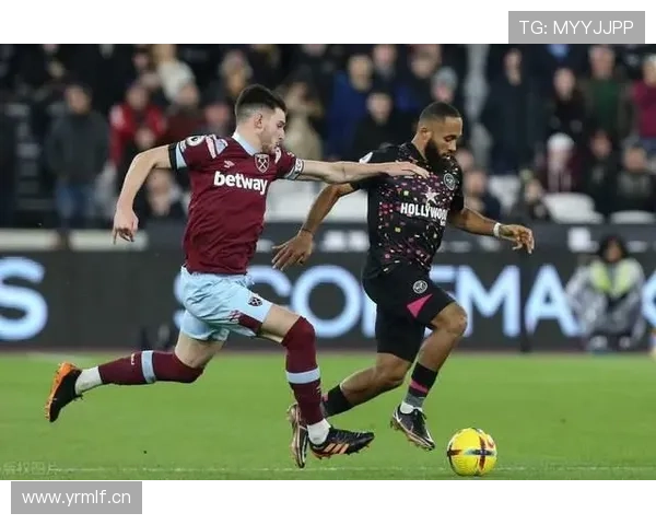 恩佐与赖斯：全能中场的战术角色对比