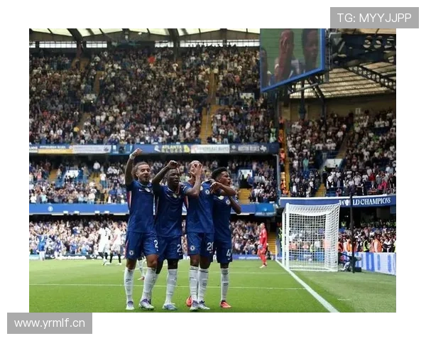 切尔西中场人满为患却功能重叠，阵容冗余拖累全队节奏与攻防转换效率