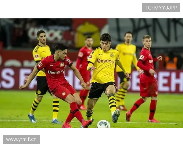 多特关键战表现不佳问题显现，对赛季走势形成制约